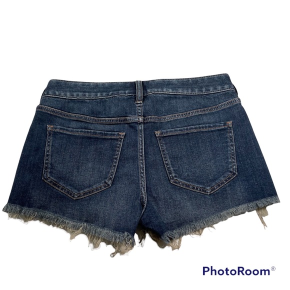 Express 5-pockets low rise Jean short Size 0 - Picture 7 of 7